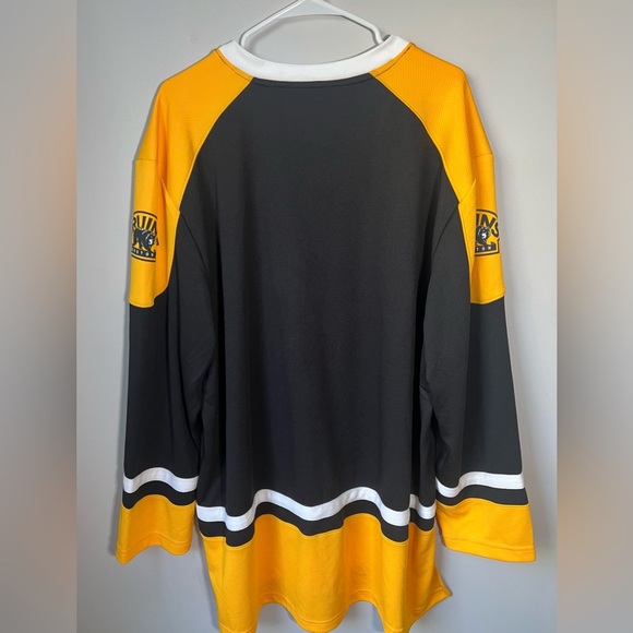Boston Bruins Men’s NHL Hockey Long Sleeve Jersey Shirt Size XL Yellow/Black - Picture 2 of 7